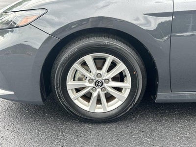 2025 Toyota Camry LE (Natl)