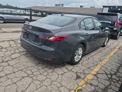 2025 Toyota Camry LE (Natl)