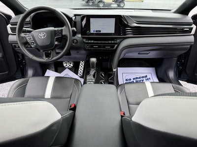 2026 Toyota Camry SE (Natl)