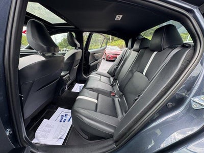 2026 Toyota Camry SE (Natl)