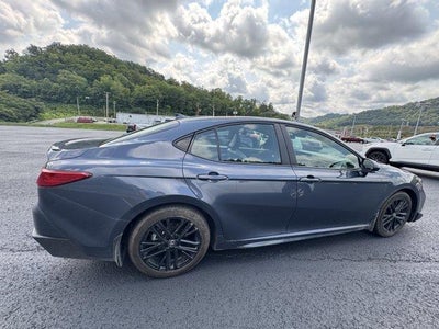 2026 Toyota Camry SE (Natl)