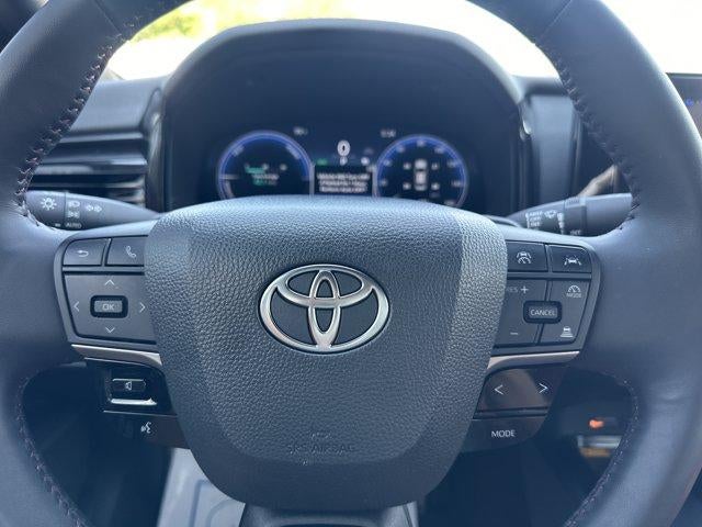 2025 Toyota Camry XSE AWD (Natl)