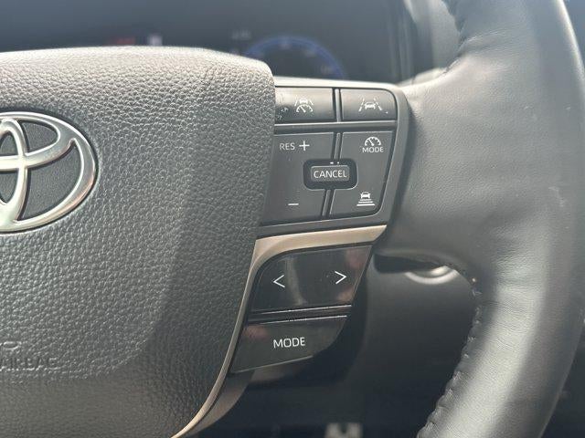 2025 Toyota Camry XSE AWD (Natl)