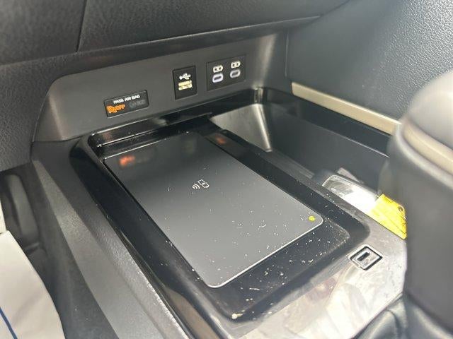 2025 Toyota Camry XSE AWD (Natl)