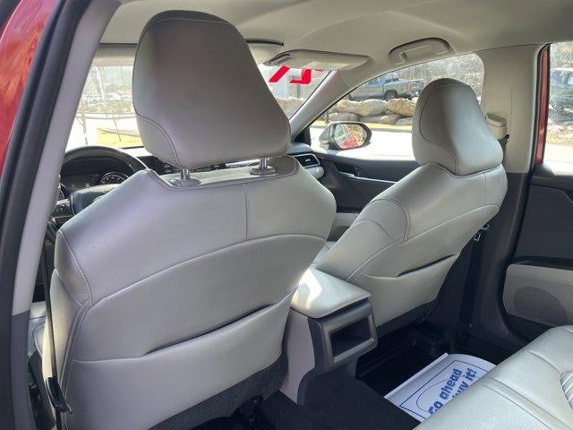 2021 Toyota Camry SE Auto AWD (Natl)