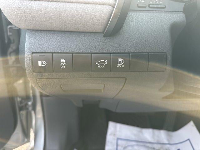 2024 Toyota Camry SE Auto AWD (Natl)