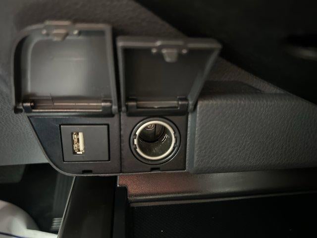 2023 Toyota Camry SE Auto AWD (Natl)