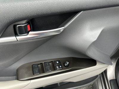 2023 Toyota Camry SE Auto AWD (Natl)