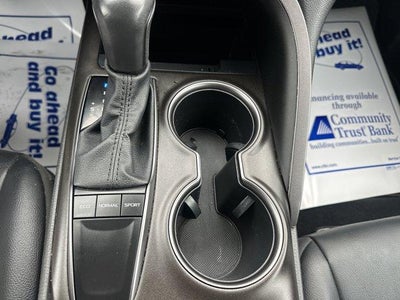 2023 Toyota Camry SE Auto (Natl)