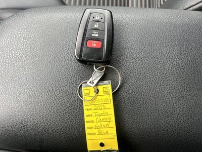 2023 Toyota Camry SE Auto (Natl)