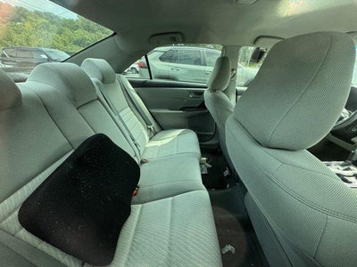 2015 Toyota Camry 4dr Sdn I4 Auto LE (SE)