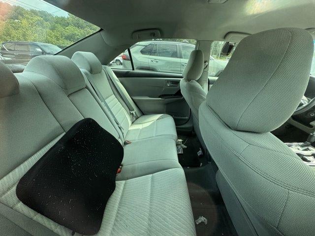 2015 Toyota Camry 4dr Sdn I4 Auto LE (SE)