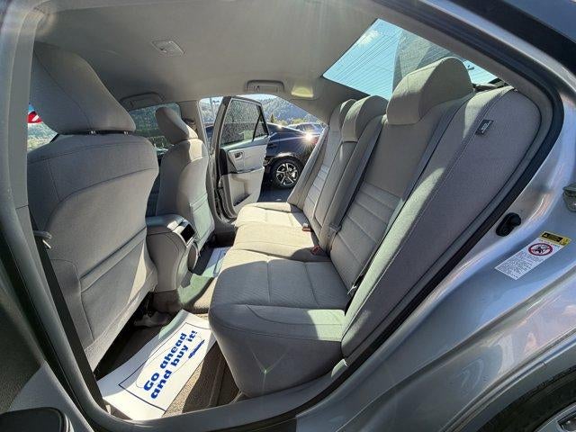 2015 Toyota Camry 4dr Sdn I4 Auto LE (SE)