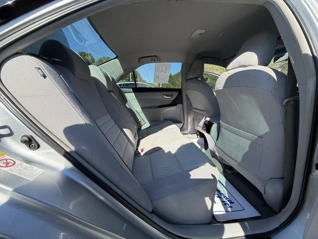2015 Toyota Camry 4dr Sdn I4 Auto LE (SE)