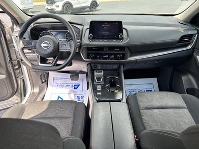 2024 Nissan Rogue FWD SV