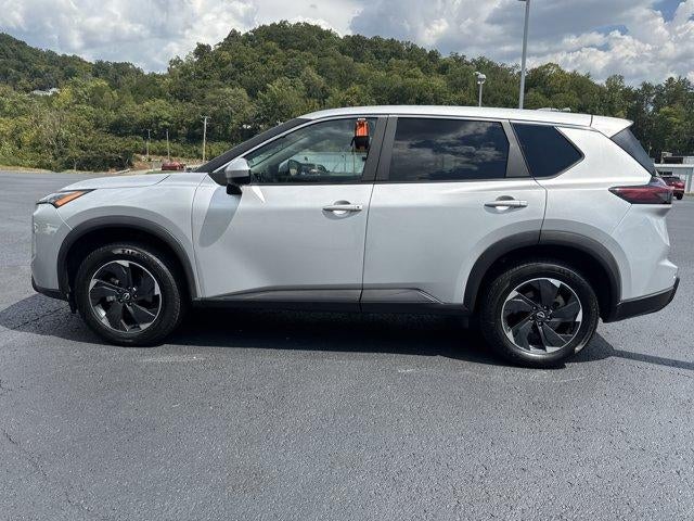 2024 Nissan Rogue FWD SV