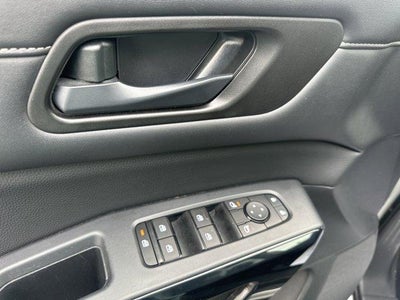 2024 Nissan Pathfinder SV 2WD