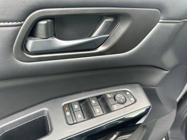 2024 Nissan Pathfinder SV 2WD