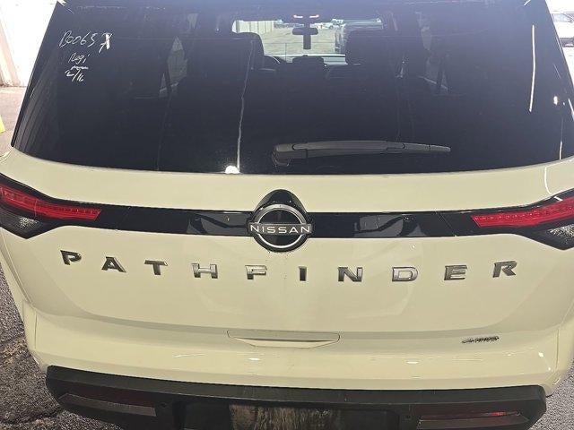2025 Nissan Pathfinder SV 4WD