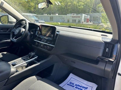 2025 Nissan Pathfinder SV 4WD