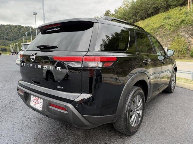 2025 Nissan Pathfinder SV 4WD