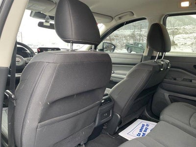 2024 Nissan Pathfinder SV 4WD