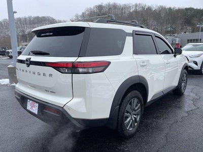2024 Nissan Pathfinder SV 4WD