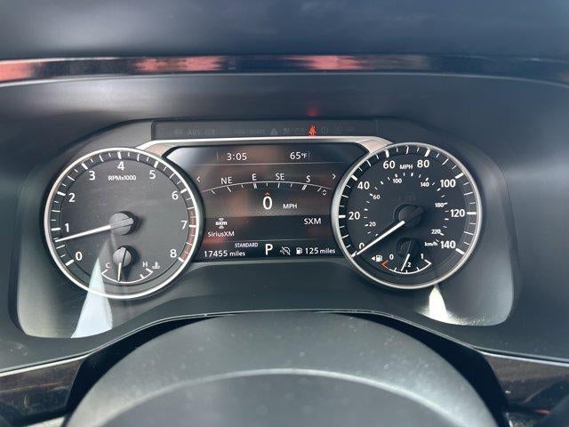 2024 Nissan Pathfinder SL 2WD