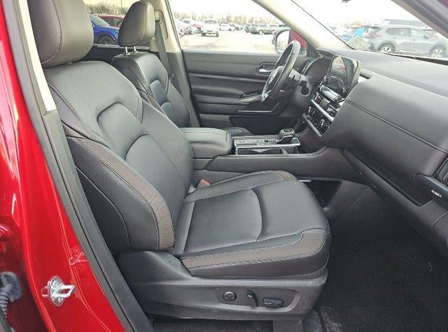 2024 Nissan Pathfinder SL 2WD