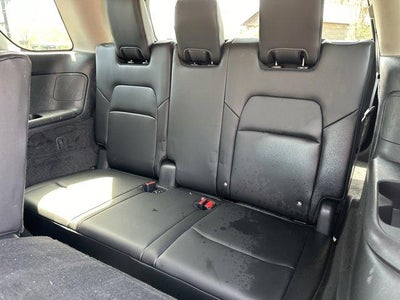 2024 Nissan Pathfinder SL 2WD