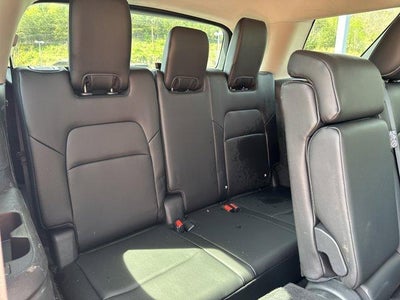 2024 Nissan Pathfinder SL 2WD