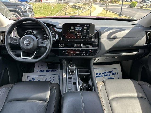 2024 Nissan Pathfinder SL 2WD