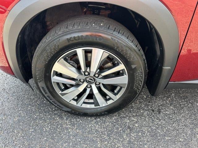 2024 Nissan Pathfinder SL 2WD