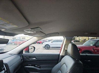 2024 Nissan Pathfinder SL 2WD