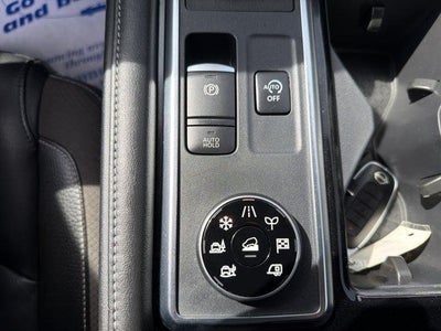 2023 Nissan Pathfinder SL 4WD