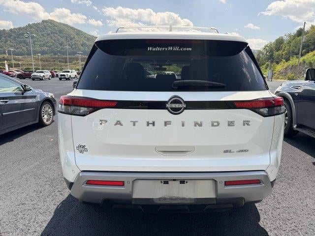 2023 Nissan Pathfinder SL 4WD