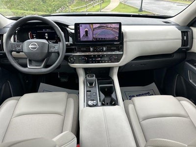 2026 Nissan Pathfinder SL 4WD
