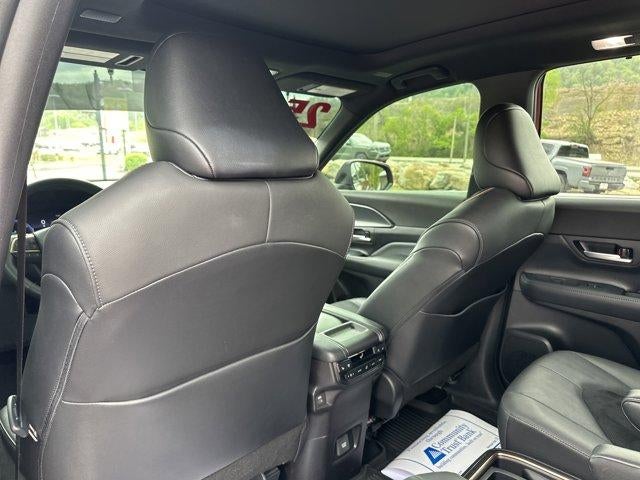 2025 Toyota Grand Highlander LE FWD (Natl)