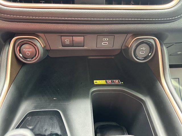 2025 Toyota Grand Highlander LE FWD (Natl)