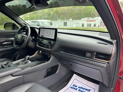 2025 Toyota Grand Highlander LE FWD (Natl)