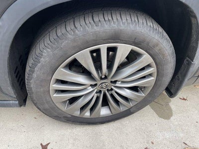 2021 Toyota Highlander Platinum AWD (Natl)