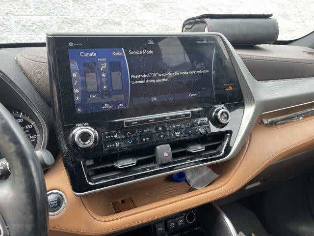 2021 Toyota Highlander Platinum AWD (Natl)