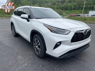 2022 Toyota Highlander XLE AWD (Natl)
