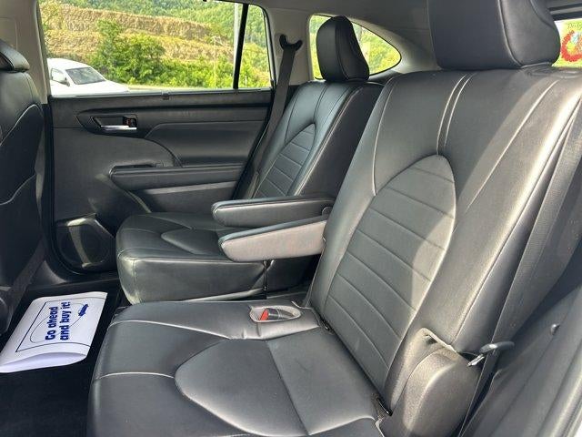 2022 Toyota Highlander XLE AWD (Natl)