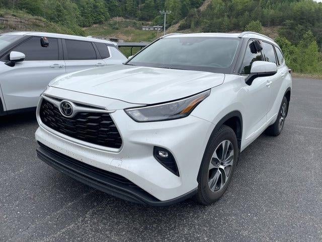 2022 Toyota Highlander XLE AWD (Natl)