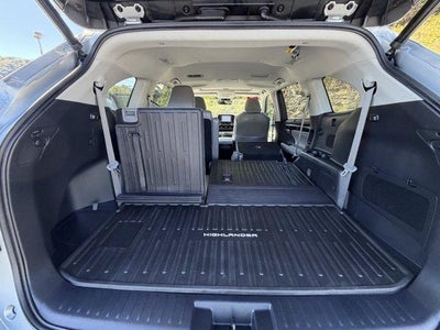 2021 Toyota Highlander XLE AWD (Natl)