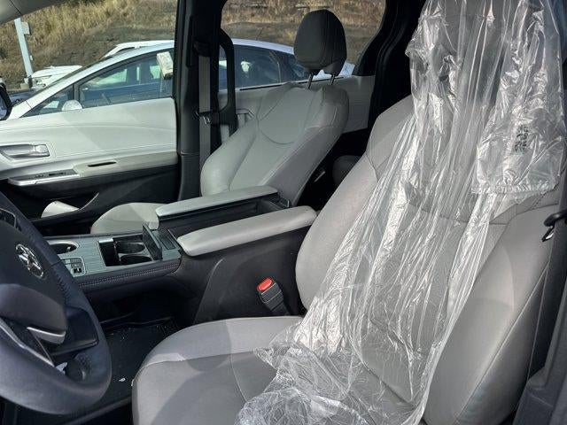 2025 Toyota Sienna XLE AWD 7-Passenger (Natl)
