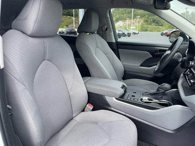 2023 Toyota Highlander L FWD (Natl)