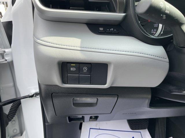 2023 Toyota Highlander L FWD (Natl)