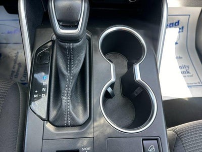 2025 Toyota Highlander LE AWD (SE)